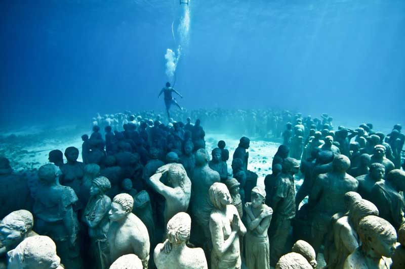 underwater museum silent_evolution-jason-decaires-taylor-sculpture