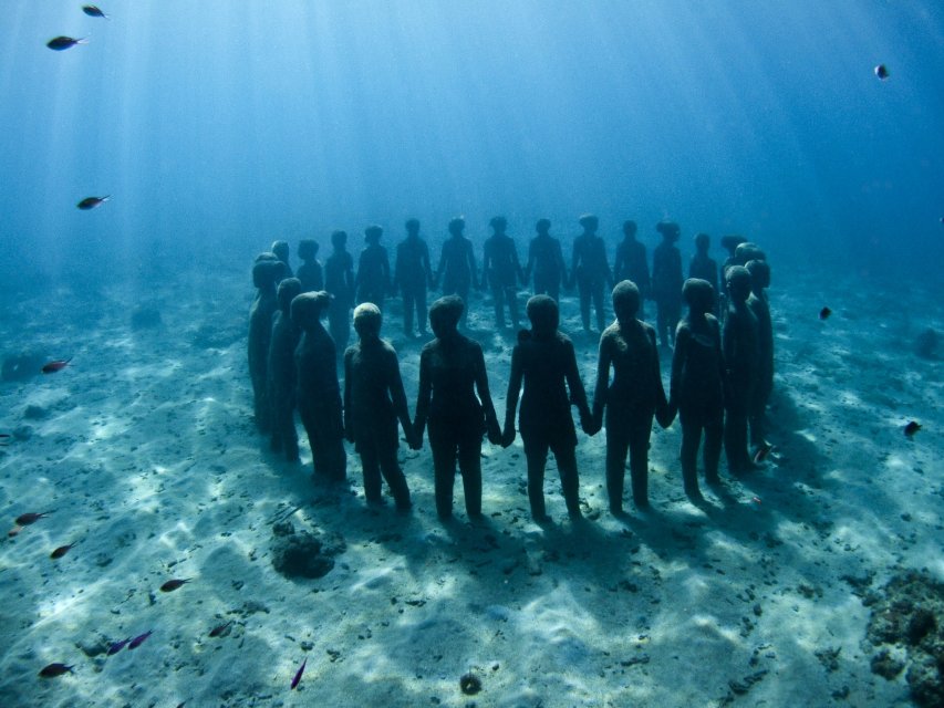 underwater museum vicissitudes-jason-decaires-taylor-sculpture